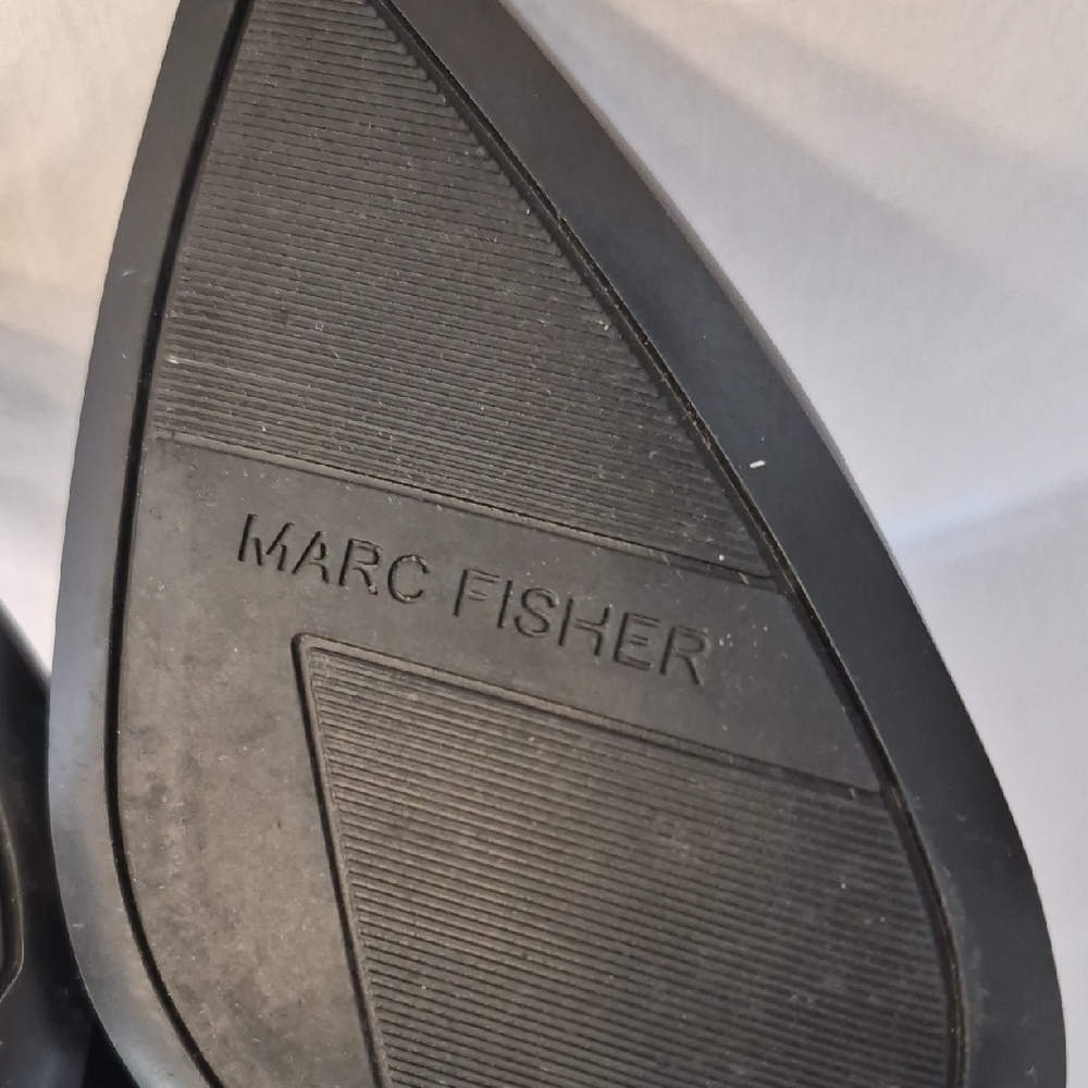 Marc Fisher Black Leather Pointed-Toe Pumps - Picture 4 of 9